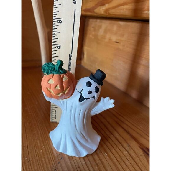 3.5” Vintage Ceramic Ghost Holding Pumpkin - Picture 4 of 4